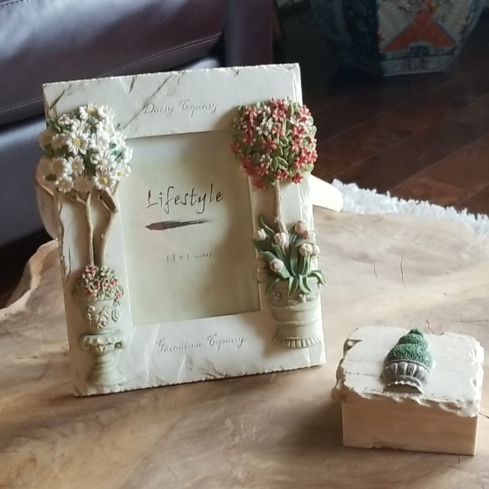 Picture Frame & Small Coin/Jewelry Box